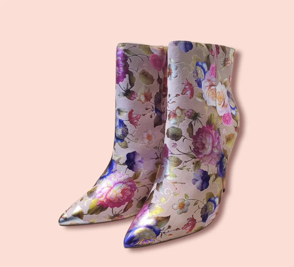 🎉⭐HOST PICK⭐🎉 Beautiful Blush Foil Flower Booties - Picture 4 of 9